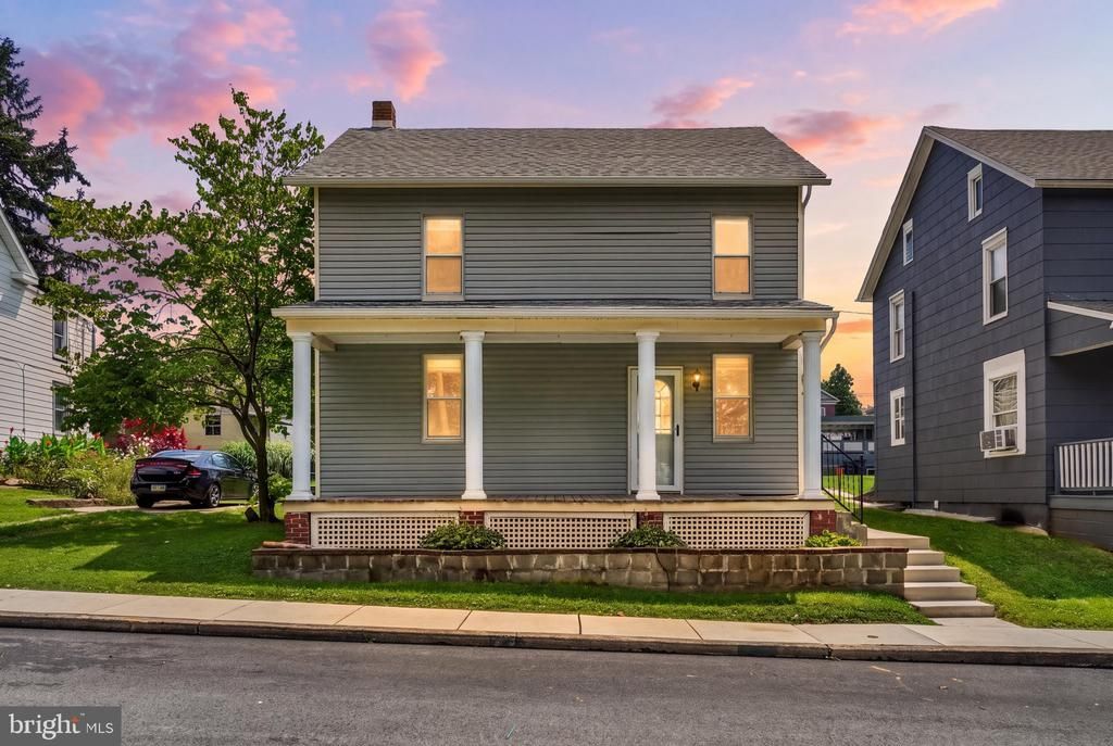 111 S 2ND STREET, MOUNT WOLF, PA 17347