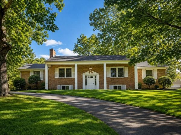 102 WOODLAND ROAD, FREDERICKSBURG, VA 22401