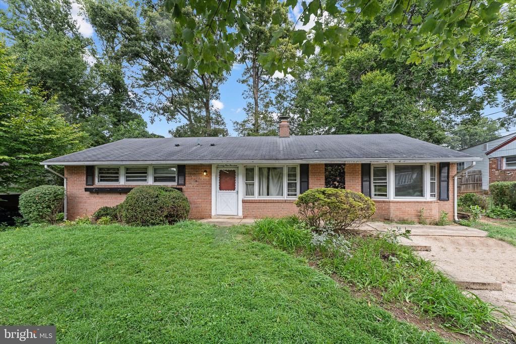 7914 Hatteras Lane, Springfield, VA 22151 Main Photo