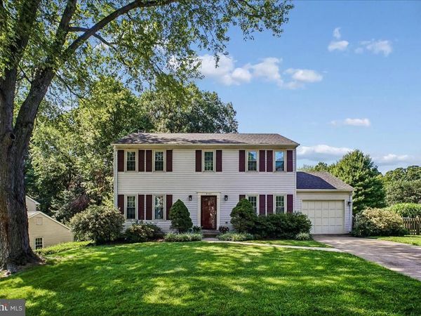 9357 CHESTNUT KNOLLS DRIVE, FAIRFAX, VA 22032
