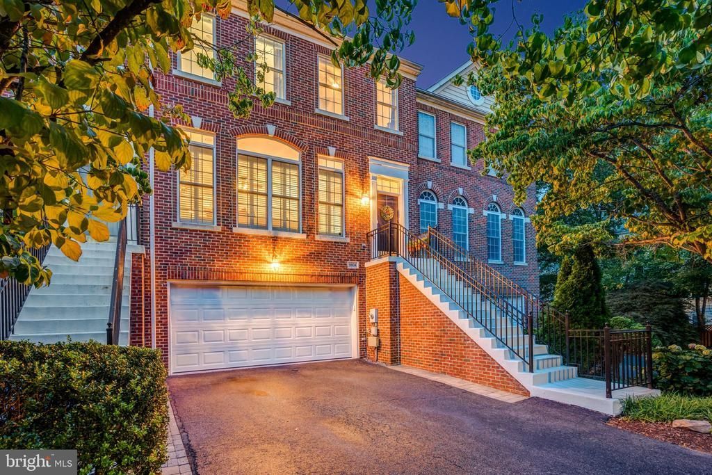 11604 Park Vista Boulevard, Fairfax, VA 22030 Main Photo