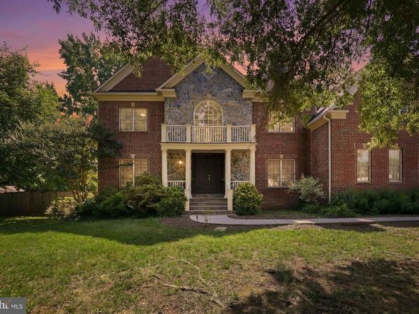8813 OAK LEAF DRIVE, ALEXANDRIA, VA 22309