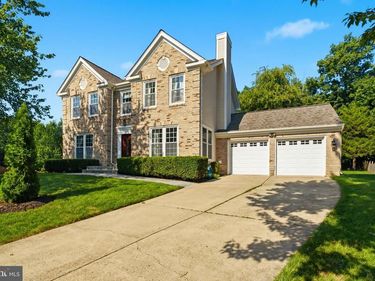 20896 FOWLERS MILL CIRCLE, ASHBURN, VA 20147