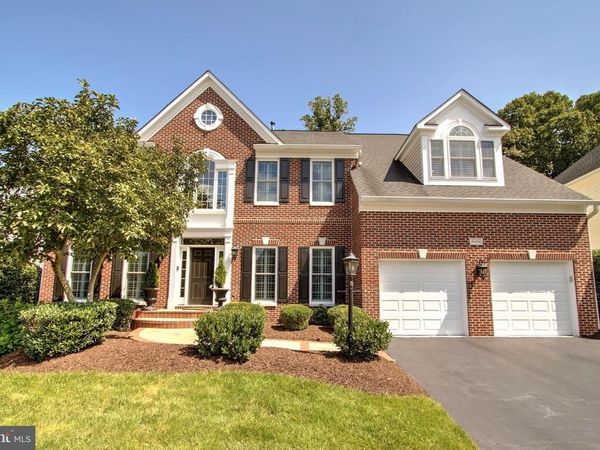 20434 CLIFTONS POINT STREET, STERLING, VA 20165