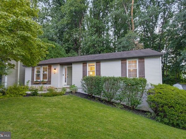 8 CONTOUR ROAD, MOUNT AIRY, MD 21771