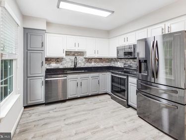15324 WATERS EDGE COURT, DUMFRIES, VA 22026