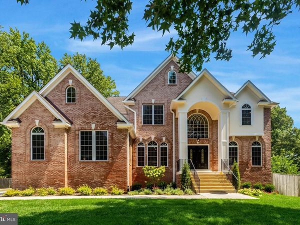 8713 OAK LEAF DRIVE, ALEXANDRIA, VA 22309