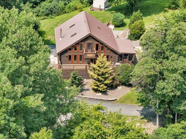83 S MOUNTAIN ROAD, ROBESONIA, PA 19551