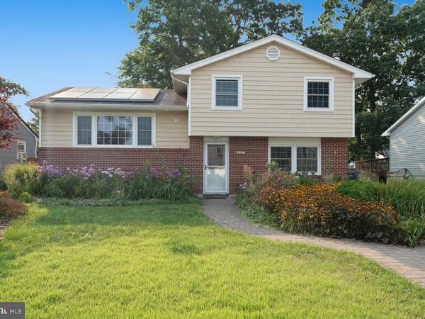 327 TWIN LAKES BOULEVARD, LITTLE EGG HARBOR TWP, NJ 08087