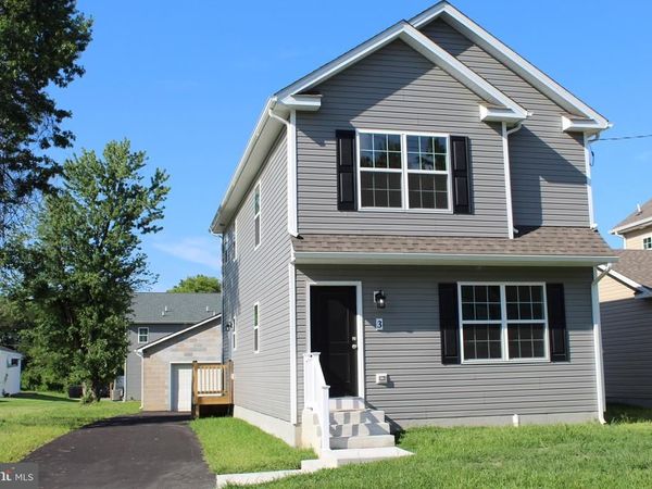 3 BUTTONWOOD AVENUE, NEW CASTLE, DE 19720