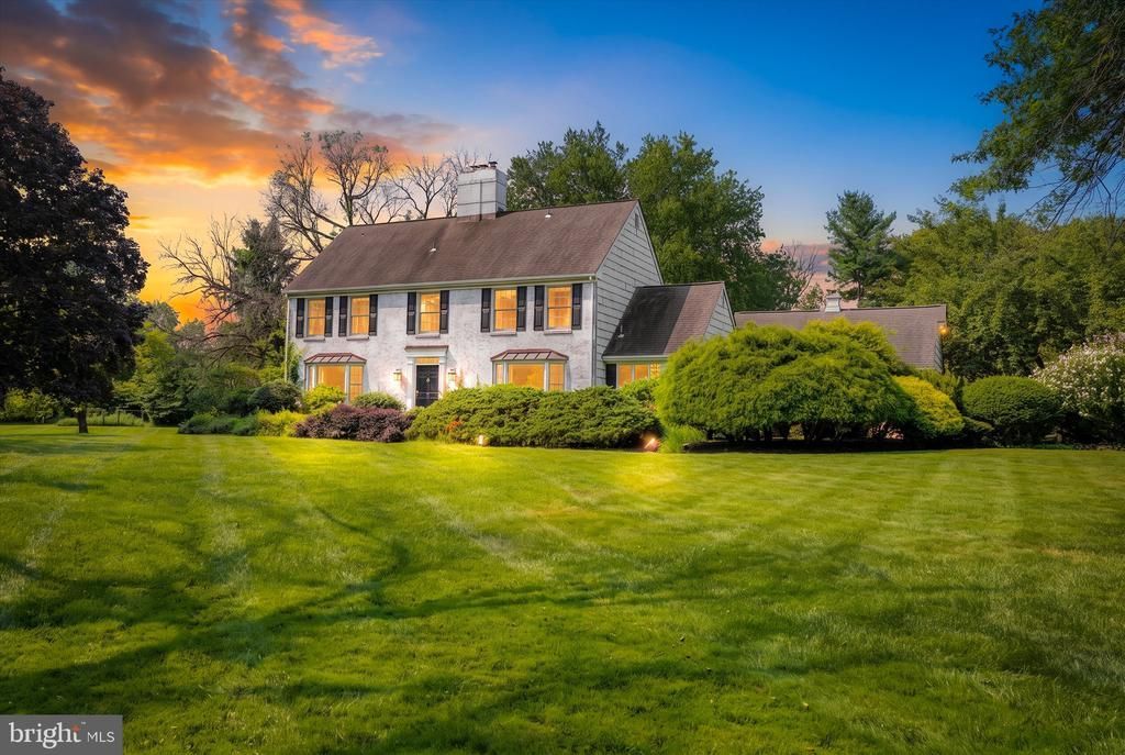 25 Arvida Drive, Pennington, NJ 08534 Main Photo