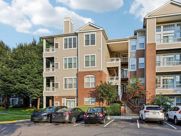 4200 MOZART BRIGADE LANE, Unit V, FAIRFAX, VA 22033