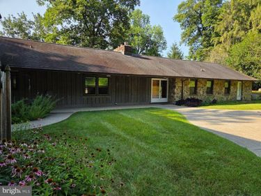 151 INDIAN RUN ROAD, GLENMOORE, PA 19343