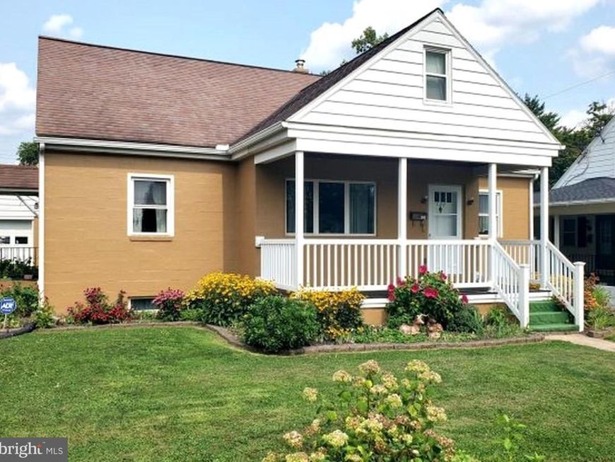 327 Highlawn Avenue, Elizabethtown, PA 17022 Main Photo