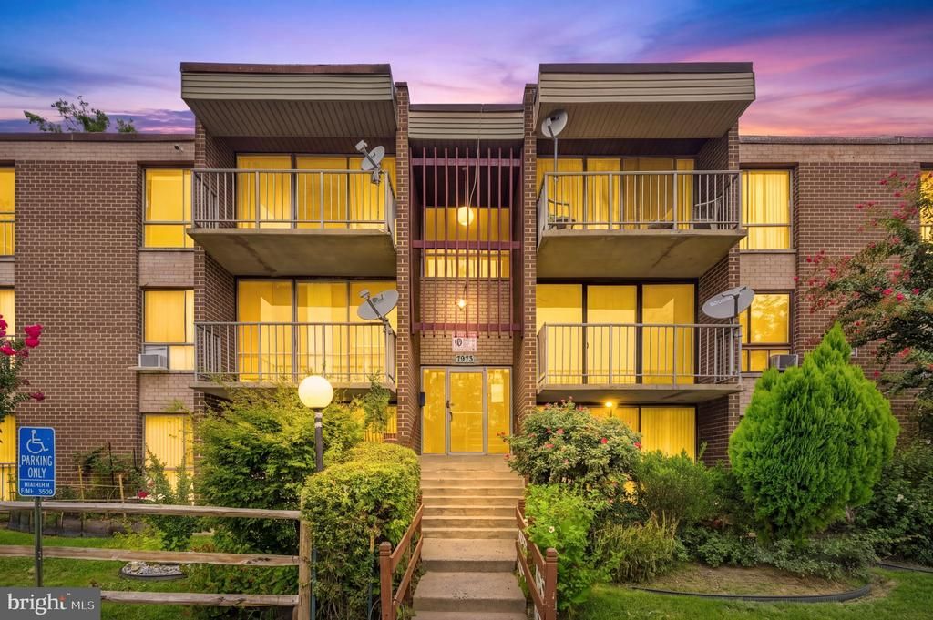 7973 RIGGS ROAD, HYATTSVILLE, MD 20783