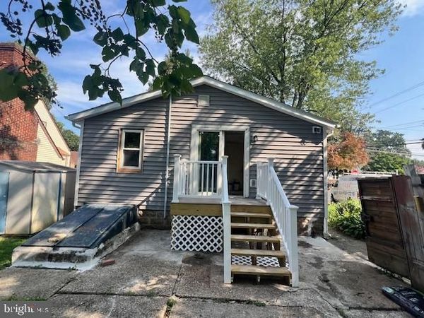 1960 MAPLE AVENUE, CROYDON, PA 19021