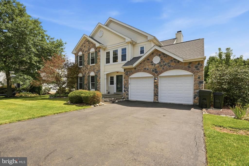623 COACH DRIVE, NEW HOPE, PA 18938