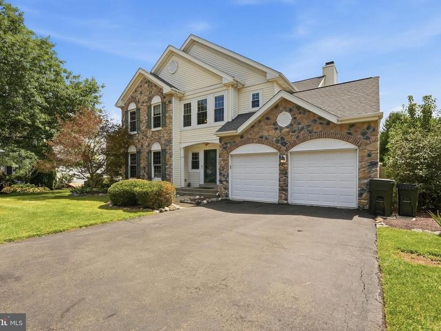 623 Coach Drive, New Hope, PA 18938 Main Photo