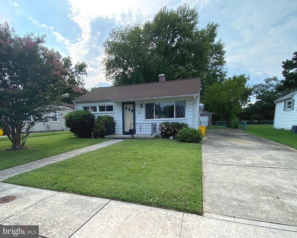10 Eleanor Avenue, Linthicum Heights, MD 21090 Main Photo