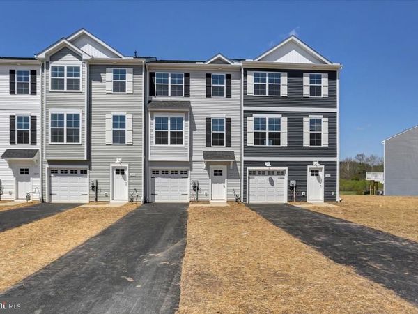 12437 JACKSON AVENUE, WAYNESBORO, PA 17268