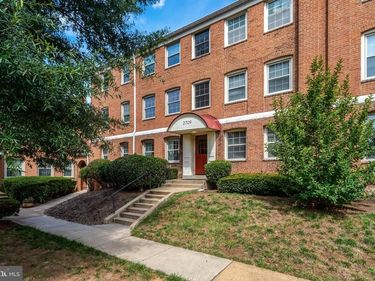 2709 ARLINGTON BOULEVARD, Unit 201, ARLINGTON, VA 22201
