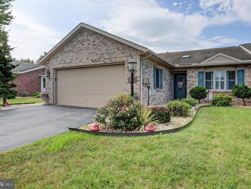 348 Phoenix Drive, Chambersburg, PA 17201 Main Photo
