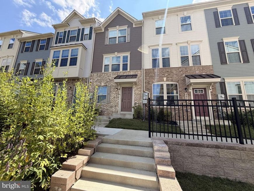9827 Posterity Ln, Montgomery Village, MD 20886 Main Photo