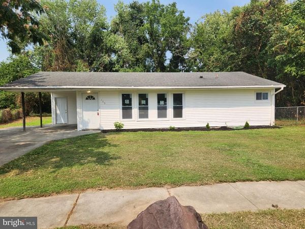 105 N GOVERNORS BOULEVARD, DOVER, DE 19901