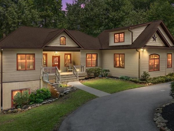 1801 NICODEMUS ROAD, NEW WINDSOR, MD 21776