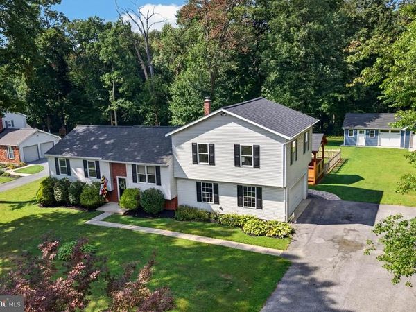 4294 WOLF HILL DRIVE, HAMPSTEAD, MD 21074