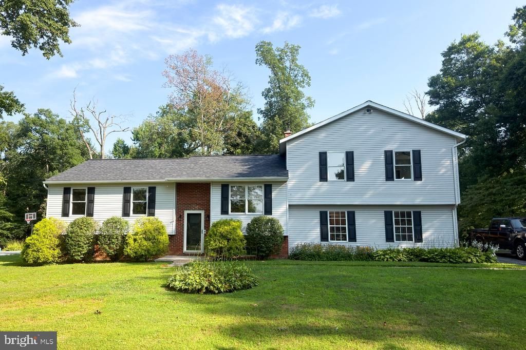 4294 WOLF HILL DRIVE, HAMPSTEAD, MD 21074