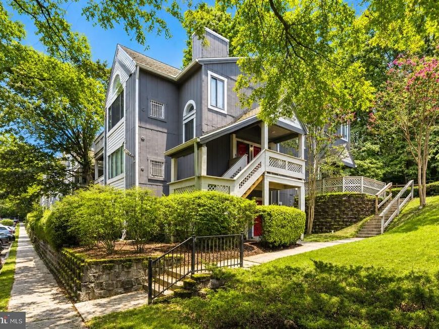 936 Windbrooke Drive, Gaithersburg, MD 20879 Main Photo