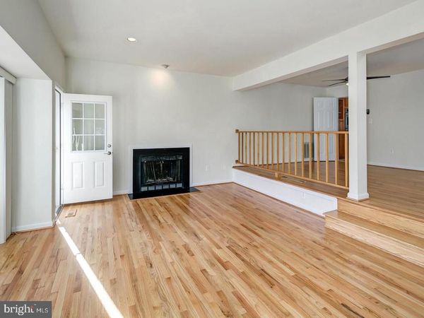 10723 GLOXINIA, ROCKVILLE, MD 20852