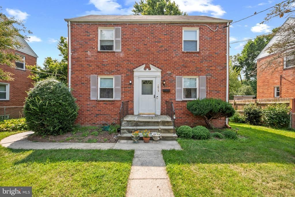 2025 POWHATAN ROAD, HYATTSVILLE, MD 20782