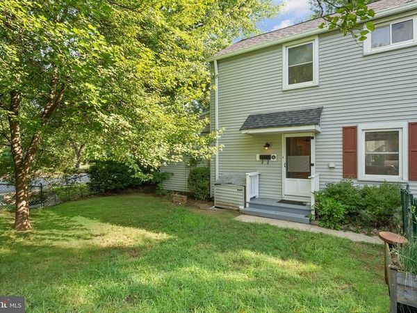9 A SOUTHWAY SOUTHWAY, GREENBELT, MD 20770