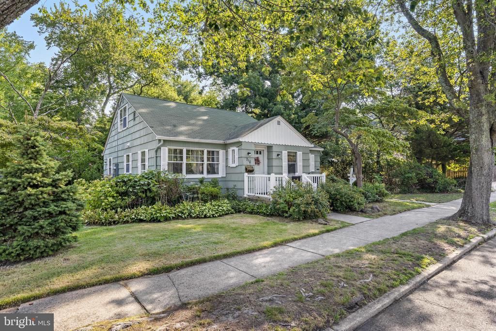 210 W Church Street, Absecon, NJ 08201 Main Photo