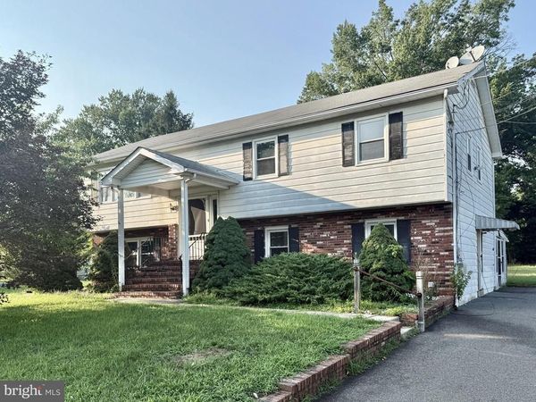 88 GROVEVILLE ROAD, TRENTON, NJ 08620