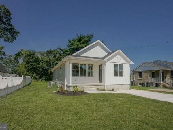 127 NEWTON AVENUE, GIBBSTOWN, NJ 08027