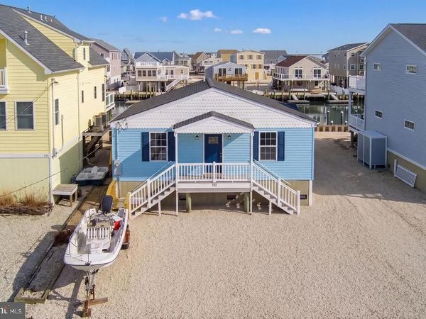 202 HERON ROAD, TUCKERTON, NJ 08087
