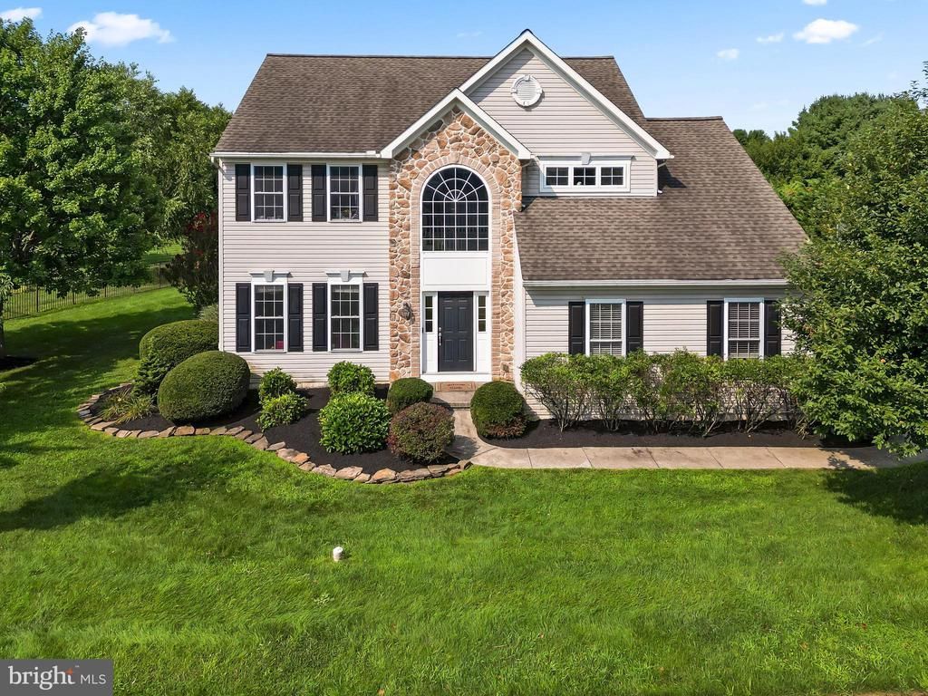 49 PENNWOOD DRIVE, MORGANTOWN, PA 19543