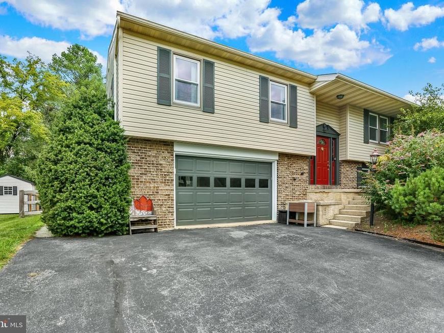 809 Evergreen Drive, Reading, PA 19610 Main Photo
