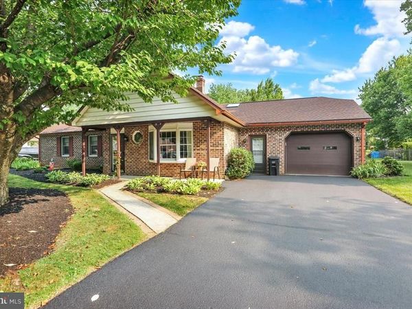 58 DOWNING DRIVE, WYOMISSING, PA 19610