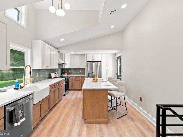50 MANOR LANE, YARDLEY, PA 19067