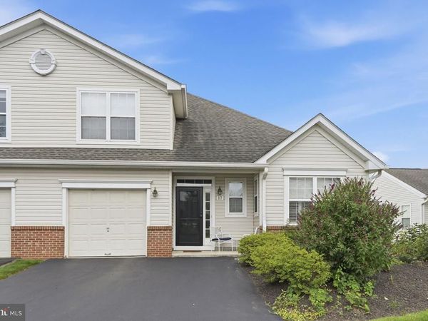 17 LADY SLIPPER LANE, LANGHORNE, PA 19047