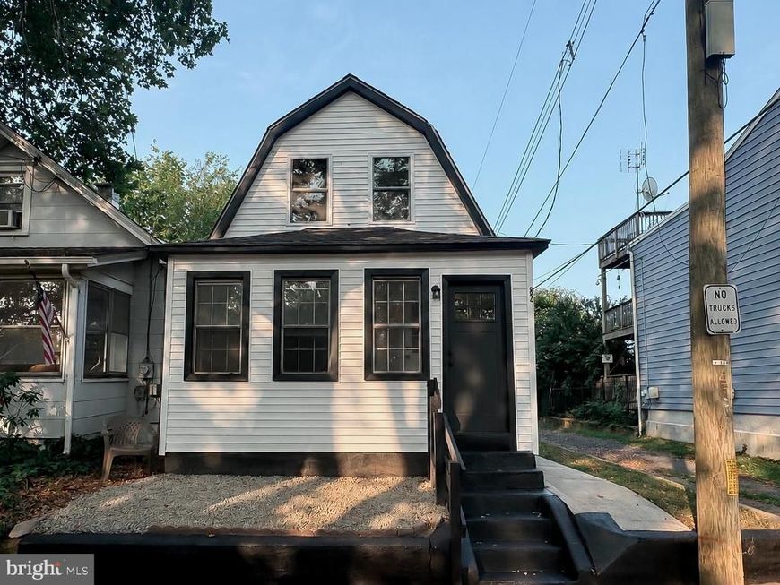 82 Central Avenue, Morrisville, PA 19067 Main Photo