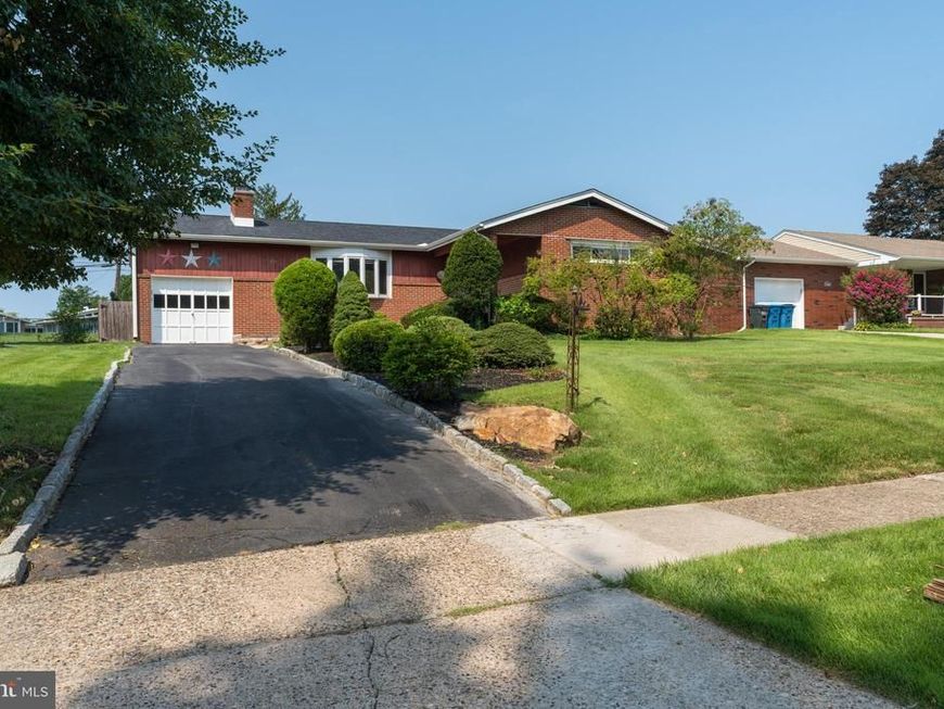 331 Hamilton Boulevard, Morrisville, PA 19067 Main Photo
