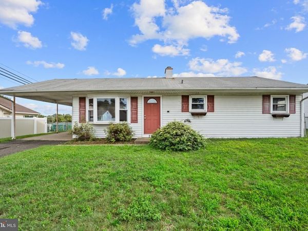 217 SUFFOLK ROAD, FAIRLESS HILLS, PA 19030
