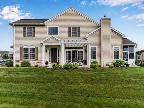 606 POPPY CIRCLE, MECHANICSBURG, PA 17050