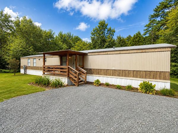 852 Castor Lake Rd , Leesville, LA 71446