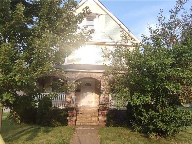 2505 Elyria Avenue, Lorain, OH 44055 Photo 2